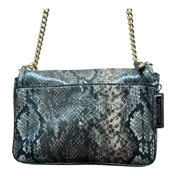 Victoria’s Secret Snakeskin Shoulder Bag Gray Gold Chain Crossbody Elegant - Picture 3 of 13